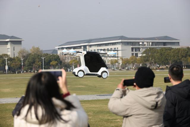 东南大学发布“东大·鲲鹏1号”飞行汽车，低空经济的新助力！(图3)